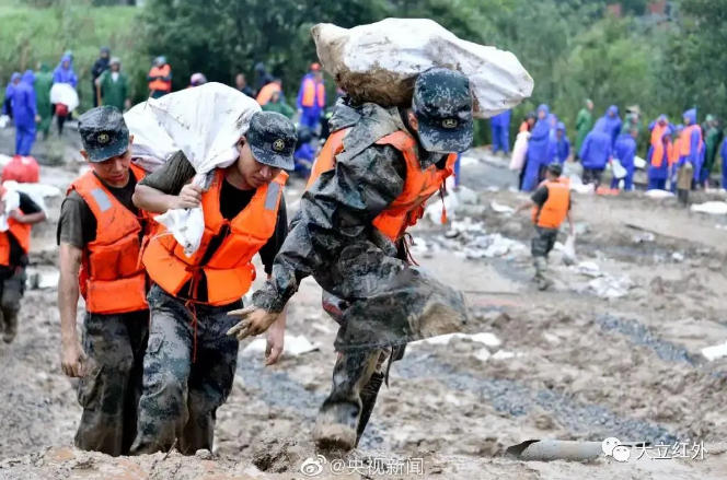【建军节】致敬这个夏天最美的人！